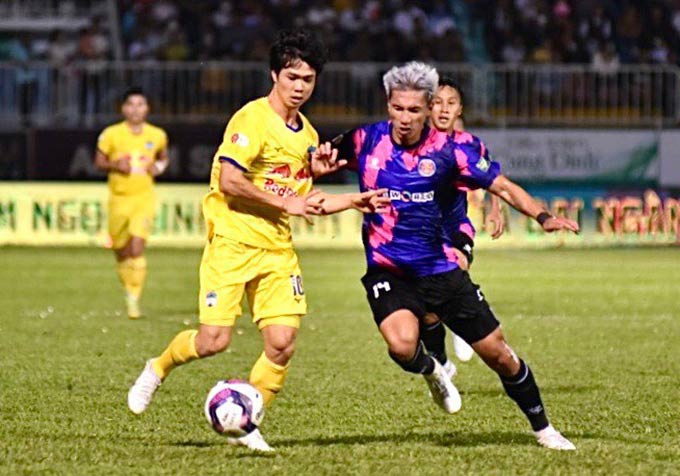 HAGL hòa nghiệt ngã, lỡ cơ hội bám đuổi Hà Nội FC