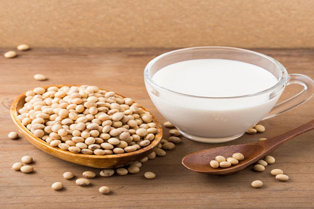Công dụng làm đẹp "từ A đến Z" bằng đậu nành có thể chị em chưa biết