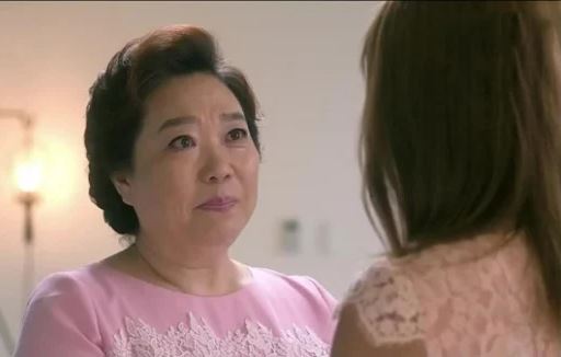 Thấy con trai lén lút vào nhà nghỉ, tôi cuống quýt đi theo ai ngờ người phụ nữ bên trong lại khiến tôi ngỡ ngàng