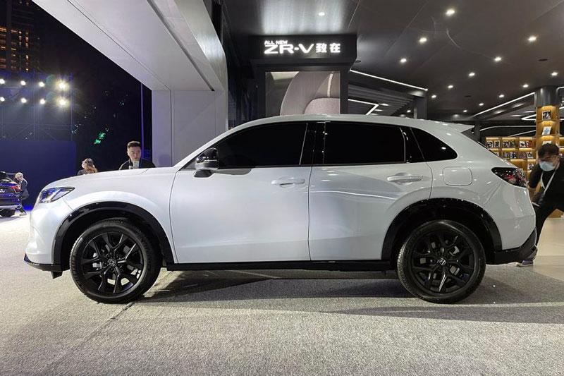 
SUV cỡ B của Honda ra mắt với thiết kế như Maserati, dùng động cơ hybrid