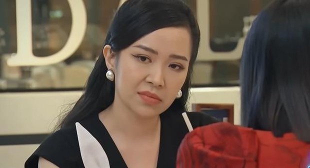 Hội mỹ nhân VFC vào vai 'sáng là gái ngoan, tối đi bar hết mình' được khán giả khen ngợi