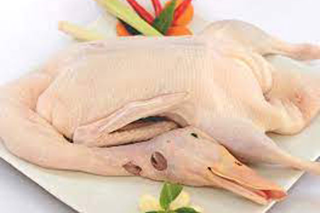 Làm thịt vịt nắm mẹo này: Hết sạch lông măng, khử hôi hiệu quả, nấu món gì cũng 'ngon nhức nách'