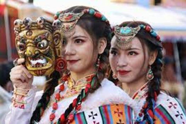 Vùng đất nơi con gái phải 'qua tay' 20 người đàn ông mới được lấy chồng, nếu ít hơn bị coi là 'xui xẻo'