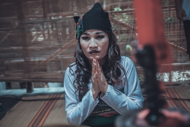 Lê Thị Dần - 'Ngôi sao vi diệu' Thách thức danh hài sau 7 năm: Lấn sân ca hát, nhan sắc gây bất ngờ