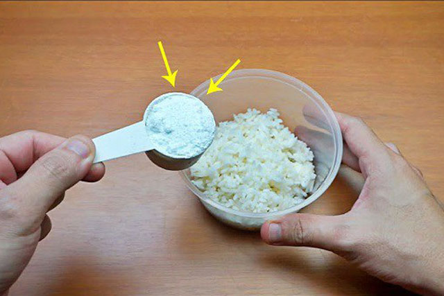 Trộn cơm nguội với bột giặt: Mang lại lợi ích không ngờ, giải quyết vấn đề nhà nào cũng gặp phải