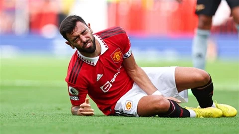 Fan MU mắng nhiếc cầu thủ Arsenal 'triệt hạ' Bruno Fernandes