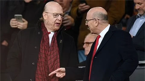 Nhà Glazer rao giá bán Man United 3,75 tỷ bảng