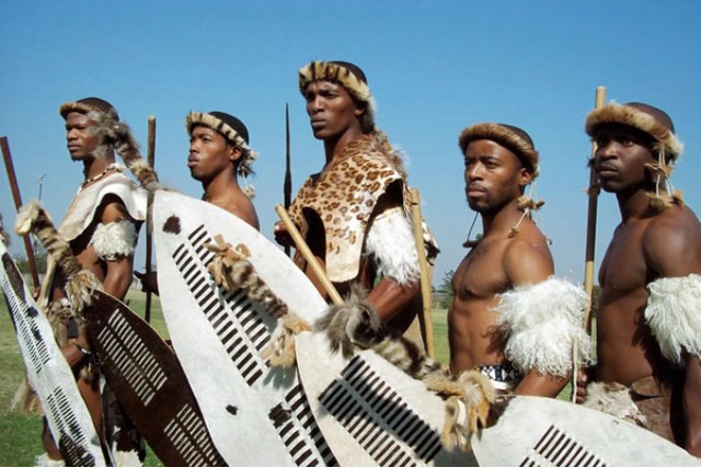 Cách kiểm tra trinh tiết nam giới có "1-0-2" ở bộ tộc 'thiên đường'