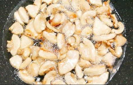 Chỉ cần thêm một gia vị ít ai ngờ khi rán mỡ lợn sẽ thơm hơn gấp 10 lần