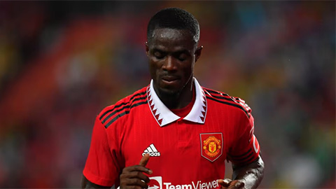 Sang Marseille, Eric Bailly quay lại chê trách MU