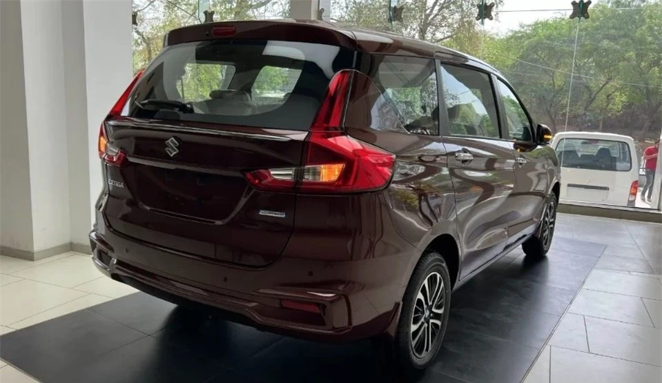 Suzuki xác nhận sẽ bán Ertiga Hybrid tại Việt Nam, giá dự kiến 518,6 triệu đồng 182735