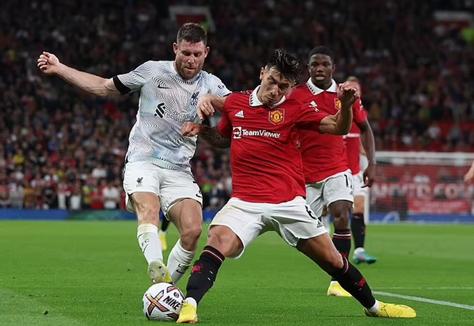 Lisandro Martinez: Nhỏ nhưng có võ