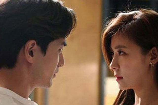 'Thú vui' của chồng những lúc vợ đi làm ca đêm khiến người đàn bà nào biết cũng đau đớn chết lặng