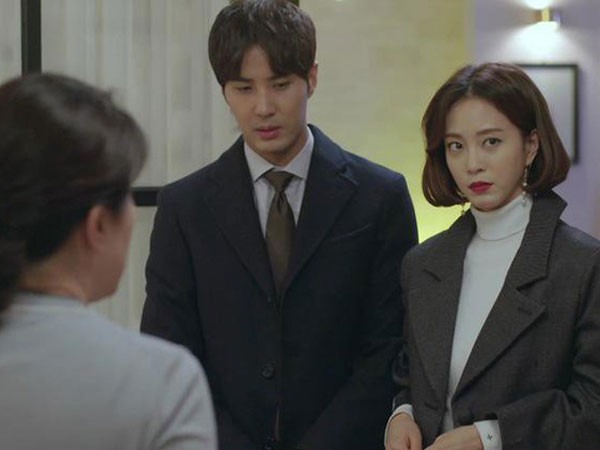 Dặn vợ ở nhà chăm sóc mẹ ốm, đi làm về, tôi bàng hoàng khi nhìn bát cháo thiu để trên bàn