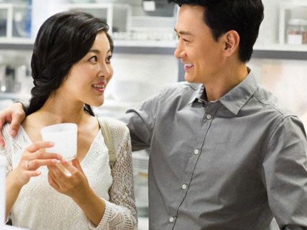 'Chăn' được em bồ non tơ, câu nói của cô ta khiến tôi lập tức về quỳ xin lỗi vợ