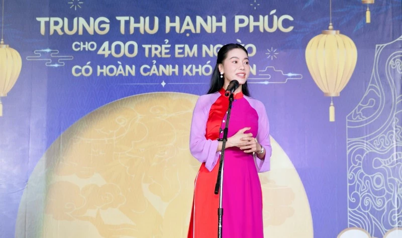 Bà Phạm Kim Dung - Chủ tịch CLB Suối mát từ tâm