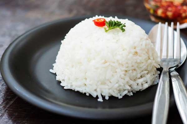 Muốn eo thon, bạn đừng dại ăn những thực phẩm khiến cân nặng tăng “vù vù” này