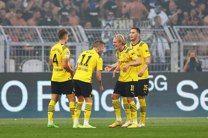 Dortmund dễ dàng giành 3 điểm.