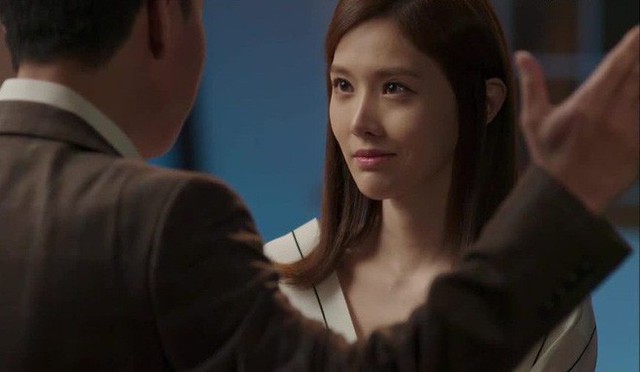 Bảo vợ về lo giỗ cho mẹ, vợ tôi chợt hét lên một câu khiến tôi "đứng hình"