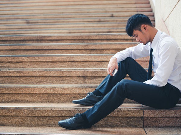 Biết vợ là người dàn dựng buổi gặp mặt ấy, tôi đã bật khóc vì bất lực và quá thương vợ