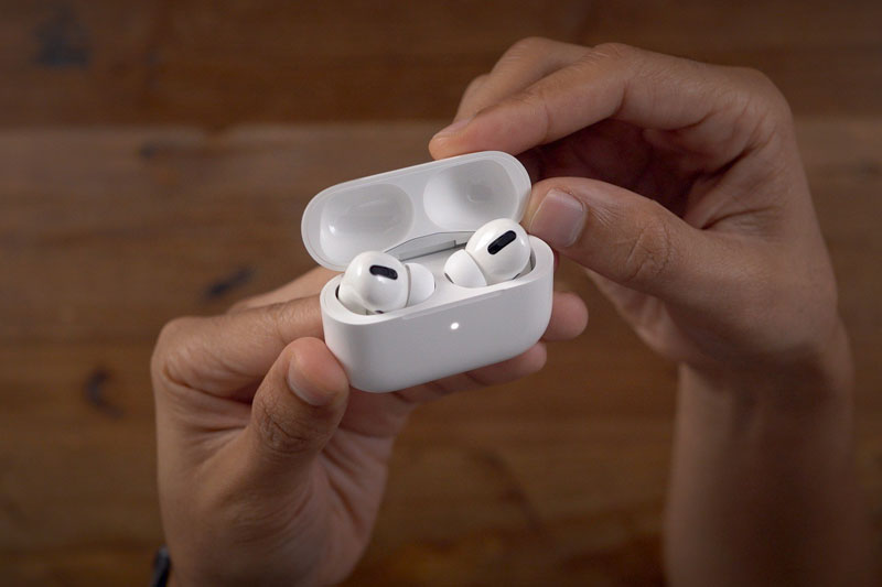 Apple công bố AirPods Pro 2 với chip H2 cho khả năng khử tiếng ồn lên gấp đôi