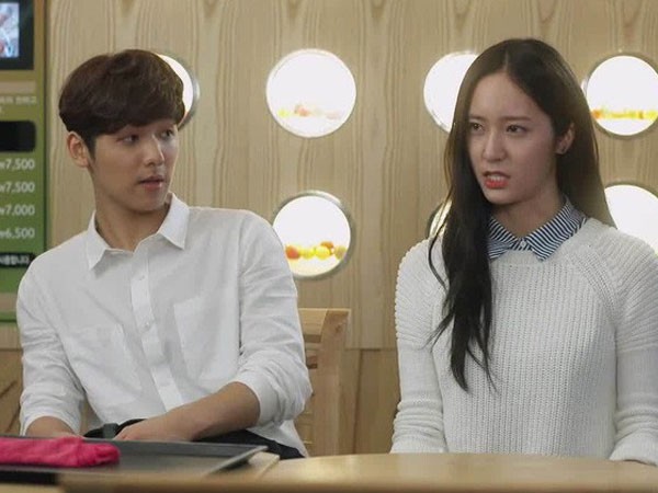 Mở lồng bàn cơm vợ để phần khi đi nhậu về, tôi giật nảy mình khi thấy đầy mảnh vỡ trong bát canh