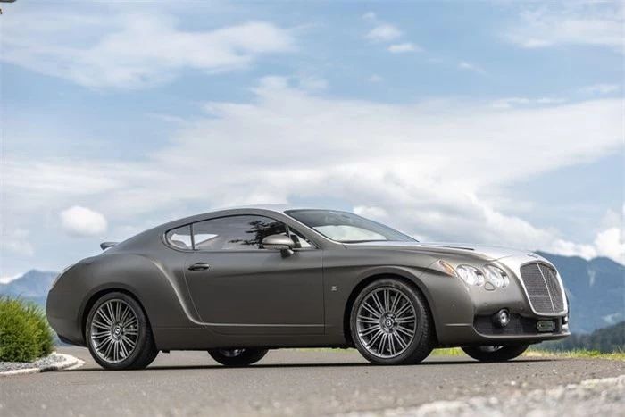  Bentley Continental GTZ là dự án nâng cấp của Zagato trên chiếc grand touring hạng sang Bentley Continental GT thế hệ đầu tiên. 