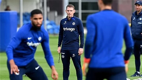 Không khí trĩu nặng trên sân tập Chelsea khi không còn Tuchel