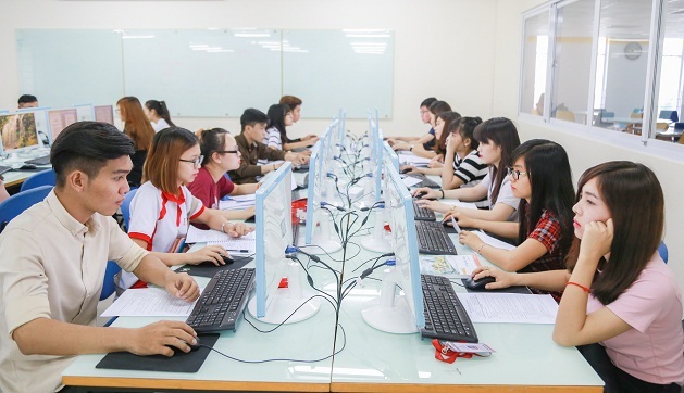 Đào tạo cử nhân thương mại điện tử cần gắn với xu thế chuyển đổi số
