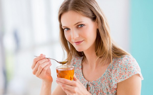 Uống 1 cốc mật ong vào buổi sáng vừa lọc sạch chất độc, cân nặng đến mấy cũng giảm vù vù
