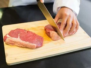 Thói quen chế biến thịt sai lầm của các bà nội trợ khiến món ăn mất sạch dinh dưỡng, dễ rước ung thư