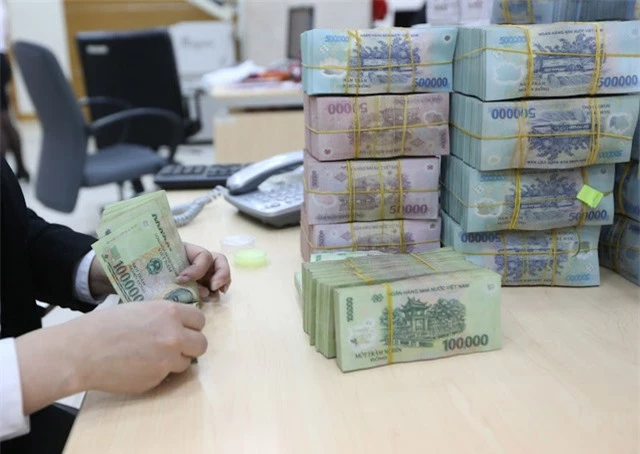 Ngân được nới room tín dụng: Làm sao để từng đồng cho vay hiệu quả, tránh nợ xấu? - Ảnh 1. Ngân được nới room tín dụng: Làm sao để từng đồng cho vay hiệu quả, tránh nợ xấu? - Ảnh 1.
