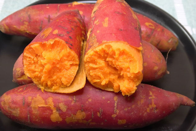 Khoai lang rất tốt nhưng có 3 thời điểm không nên ăn, vừa tăng cân nhanh vừa hại ruột