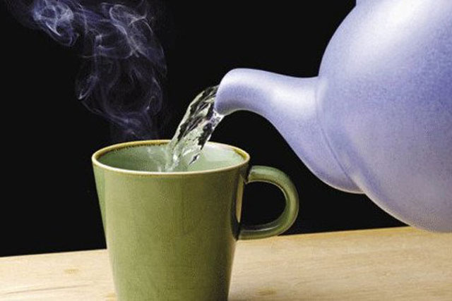 2 loại nước gây ung thư cực nhanh được WHO công nhận: Loại thứ hai ai cũng dùng