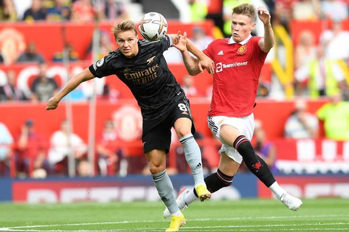 Vì sao McTominay vượt mặt Casemiro đá chính tại Man United?