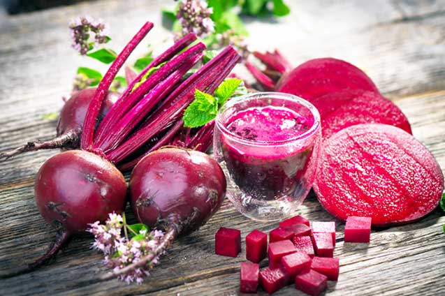 Mỗi ngày một cốc nước ép củ dền giúp hạ đường huyết, tốt cho tim mạch