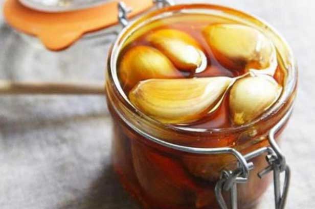 Tỏi kết hợp với nguyên liệu này tốt hơn thuốc bổ, mỗi ngày ăn một thìa để phòng "bách bệnh"