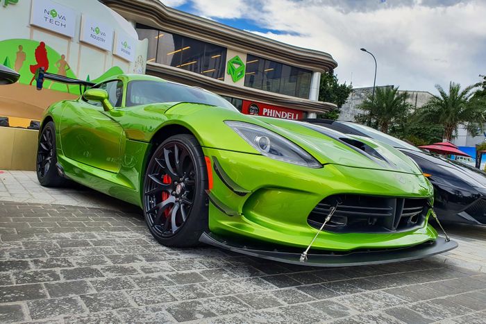 Cận cảnh Dodge Viper ACR Snakeskin ACR Edition độc nhất Việt Nam