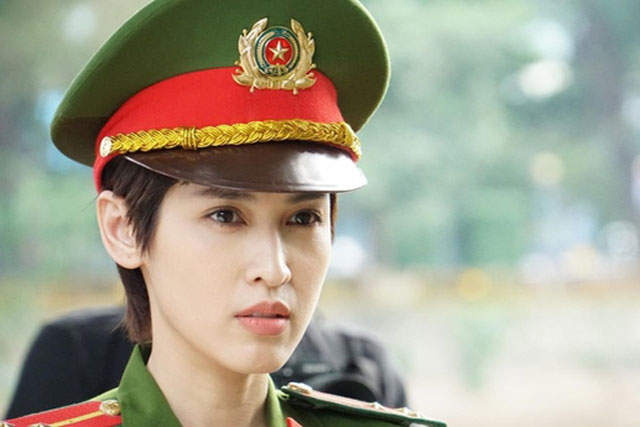Tú Vi hóa thân thành nữ cảnh sát gan dạ trong phim "Hồ sơ tội ác"