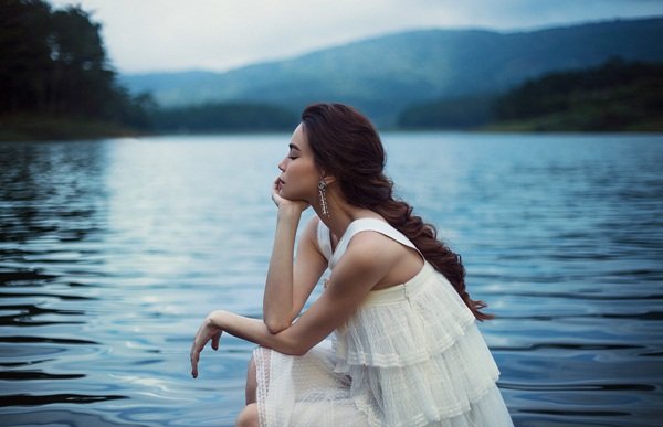 Đàn bà dại khóc vì đàn ông tồi, nhưng 4 kiểu đàn bà sau không bao giờ bất hạnh dù có bị phản bội