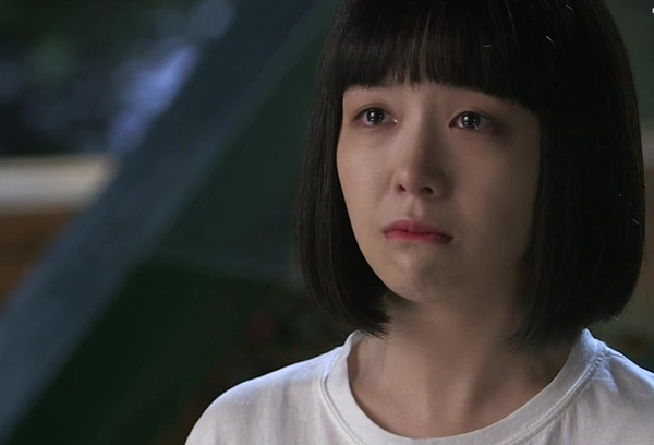 12h đêm, theo anh đến căn hộ mới mua, tôi chết lặng vì tiếng rên rỉ, huỳnh huỵch trong phòng ngủ