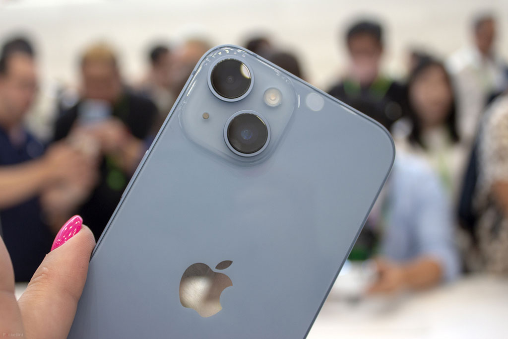 Ảnh chi tiết iPhone 14, giá từ 24,99 triệu đồng tại Việt Nam