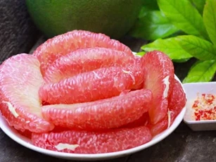 Ăn bưởi đúng giờ vàng này vừa tốt cho sức khỏe, vừa "đánh tan" mỡ bụng
