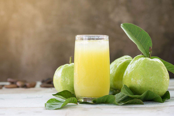 Uống nước ép ổi mỗi ngày tốt cho sức đề kháng, giảm cân hiệu quả