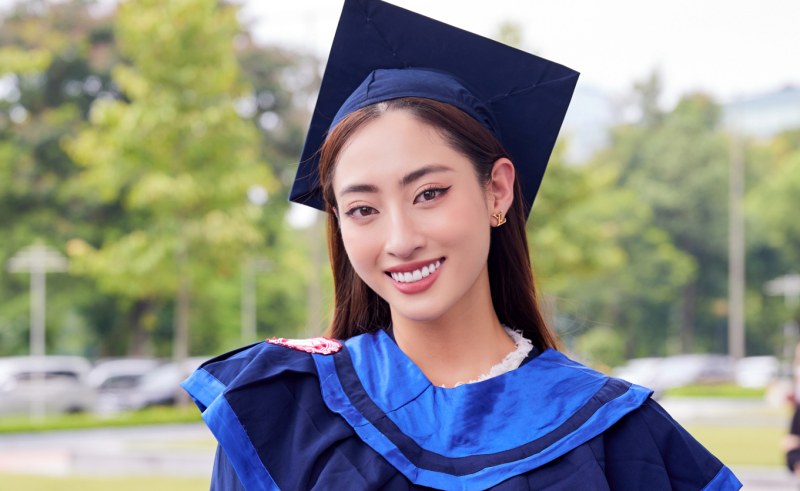 Hoa hậu Lương Thuỳ Linh nhận bằng tốt nghiệp xuất sắc Trường Đại học Ngoại Thương