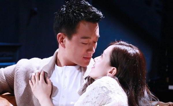 Bị ép lấy cô vợ kém sắc, chồng chán nản chẳng buồn mua nhẫn cưới, 5 năm sau chính anh phải năn nỉ để tặng vợ chiếc nhẫn kim cương đắt đỏ