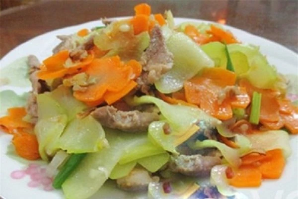 Thịt bò xào su su thơm ngon lạ miệng