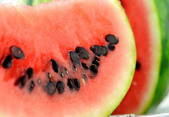 Lợi ích sức khỏe tuyệt vời của hạt dưa hấu