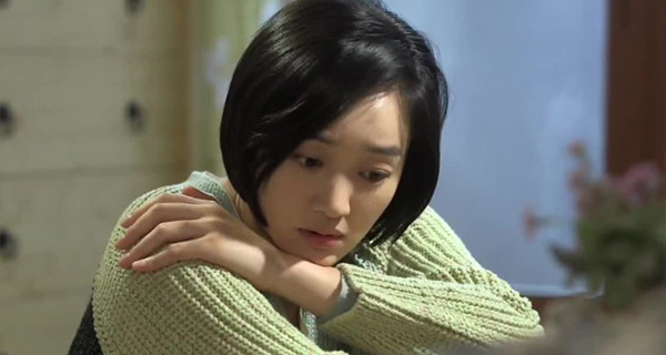 Chồng chán ngấy vợ, dễ ngoại tình chỉ vì thói quen này trên giường: Bỏ ngay kẻo mất chồng