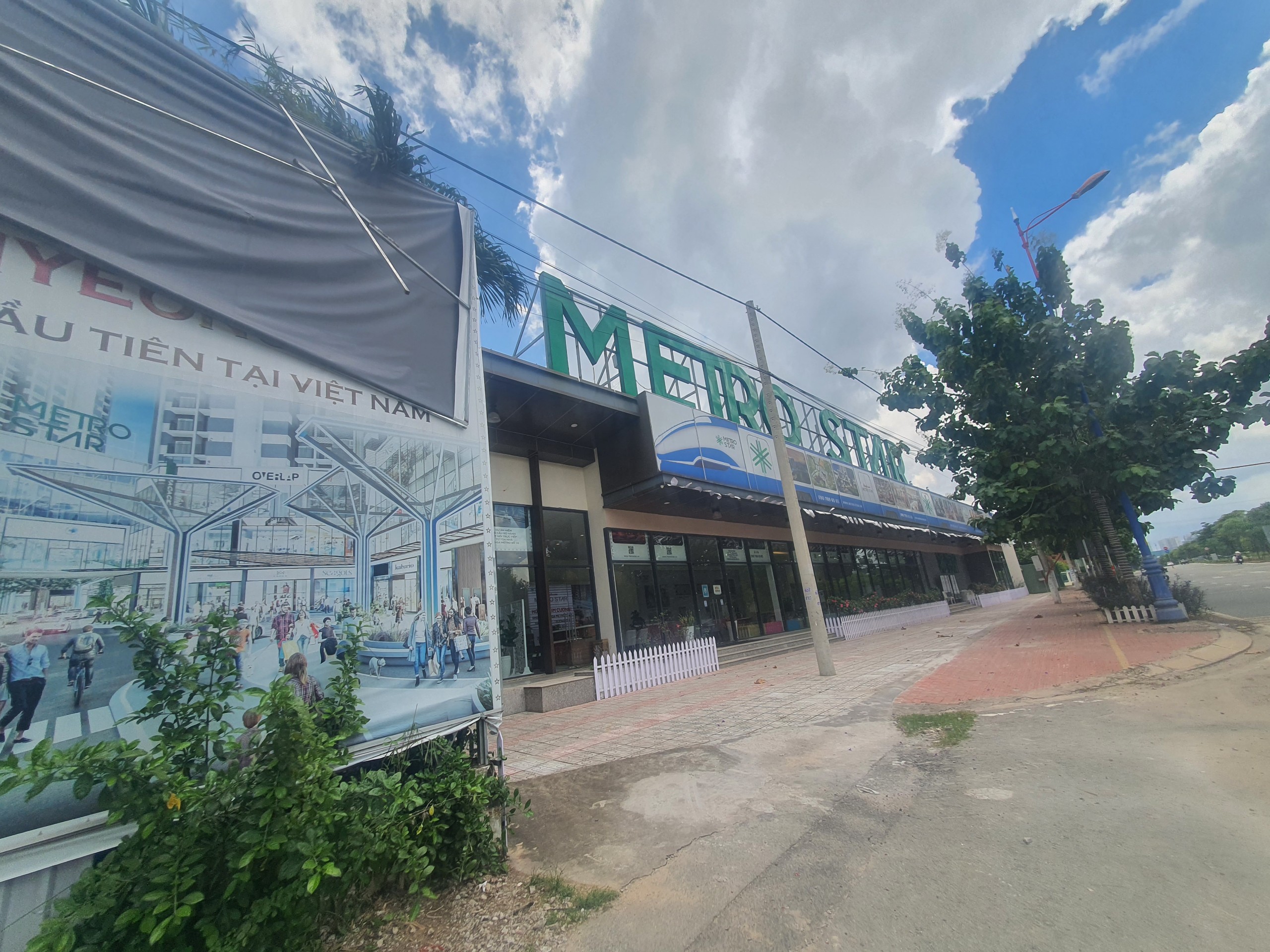 Dự án Metro Star tọa lạc trên Xa lộ Hà Nội, TP Thủ Đức, TP Hồ Chí Minh.